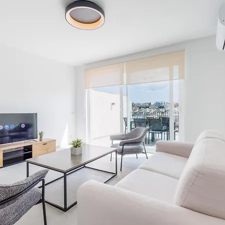 דירה Smart Swieqi With Terrace Or Balcony By Quicktrips Is-Swieqi