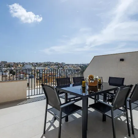 Smart Swieqi With Terrace Or Balcony By Quicktrips *