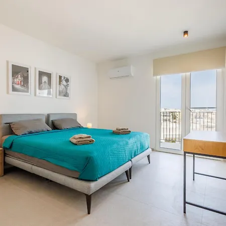 דירה Smart Swieqi With Terrace Or Balcony By Quicktrips Is-Swieqi