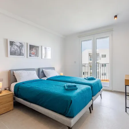 Smart Swieqi With Terrace Or Balcony By Quicktrips דירה Is-Swieqi