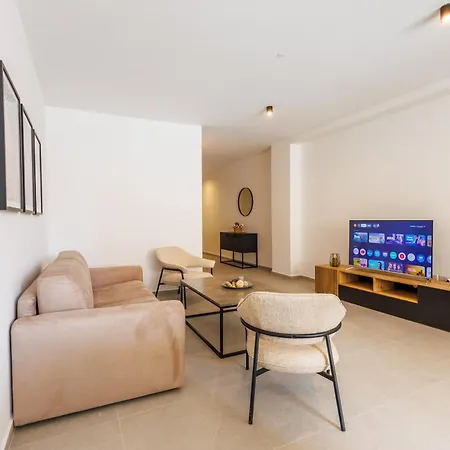 Smart Swieqi With Terrace Or Balcony By Quicktrips * Is-Swieqi