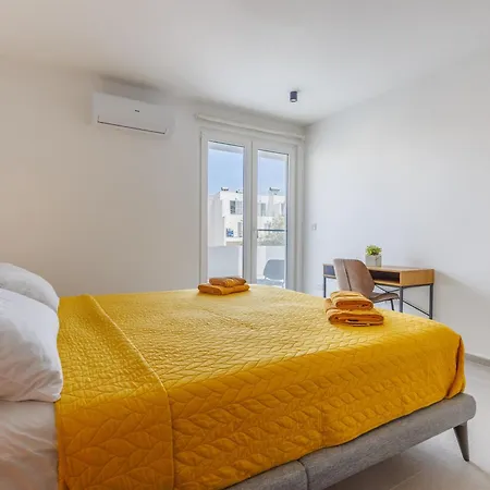 Smart Swieqi With Terrace Or Balcony By Quicktrips Is-Swieqi